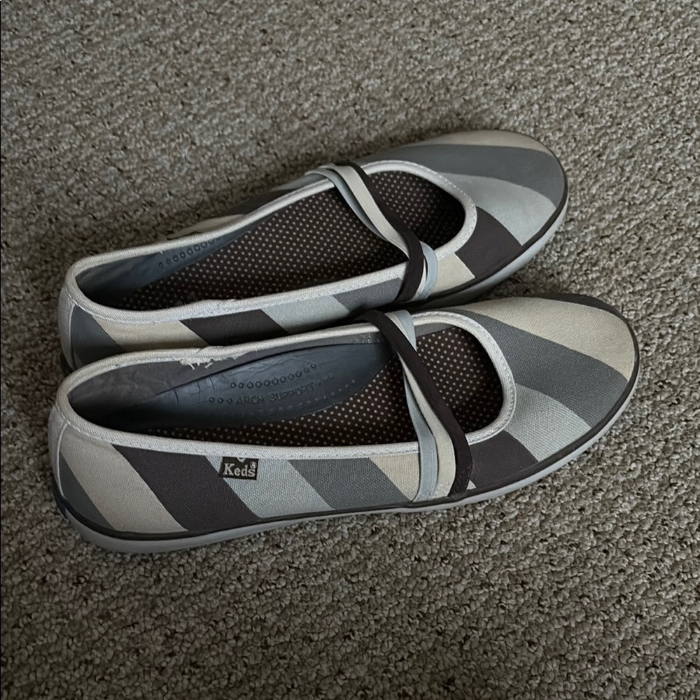 Keds women’s size 8.5 Striped Mary Jane Flats